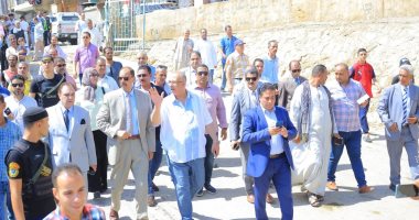 محافظ سوهاج يتفقد عبارة جزيرة الشورانية بالمراغة ويوجه بمراجعة تشغيل العبارات