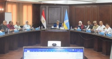 خطة محافظة الإسكندرية لانتخابات الشيوخ.. 4 ملايين ناخب موزعين على 320 لجنة و286 مركزا انتخابيا.. المحافظ: توفير مظلات وكراس متحركة لذوى الهمم وكبار السن.. و75 سيارة إسعاف وتشكيل غرفة عمليات لتلقى البلاغات.. صور محافظ الإسكندرية يرفع درجة الاستعداد القصوى لانتخابات مجلس الشيوخ