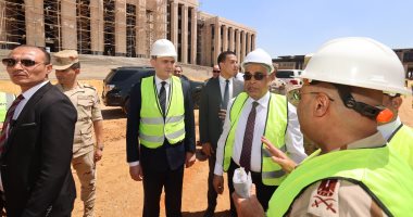 وزير العدل يتفقد مشروع مدينة العدالة بالعاصمة الإدارية الجديدة