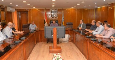 محافظ أسيوط: تكليفات عاجلة بإصلاح أية أعطال بالمدارس وتكثيف الأنشطة الصيفية جانب من الاجتماع