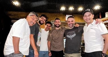 كريم عبد الوهاب يوزع 3 أعمال غنائية جديدة لمصطفى قمر.. اعرف التفاصيل مصطفى قمر وكريم عبد الوهاب