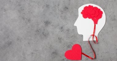 5 أبراج تنجذب للذكاء وليس الجمال.. برج الدلو اكسبه بالمناقشة وداعب فضول القوس