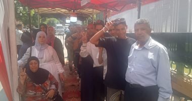 نقابة الخدمات الإدارية: تسهيلات للعمال للإدلاء بأصواتهم فى انتخابات الشيوخ