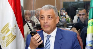 محافظ الإسماعيلية يتابع انتخابات الشيوخ من داخل الشبكة الوطنية للطوارئ