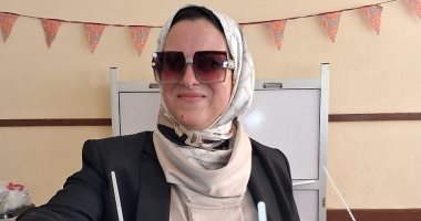 مرشحة الجبهة الوطنية بالقائمة الوطنية تدلى بصوتها فى انتخابات مجلس الشيوخ