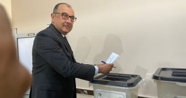 وزير قطاع الأعمال العام يدلى بصوته فى انتخابات مجلس الشيوخ 2025