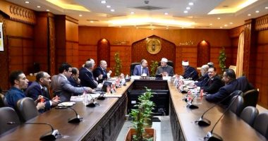 الأزهر والتربية والتعليم تناقشان أعمال صندوق رعاية المعلمين بالمشيخة