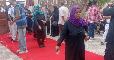 مشاركة كبار السن والسيدات بانتخابات الشيوخ فى مدرسة الشهيد امتياز كامل بالعباسية حضور مكثف لكبار السن والسيدات في انتخابات مجلس الشيوخ
