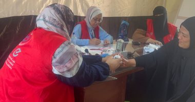حملة 100 مليون صحة تستقبل الناخبين لتوقيع الكشف الطبي عليهم بلجان الفيوم حملة 100 مليون
