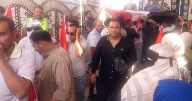 شاهد.. الشباب والمرأة بالشرقية فى صدارة المشهد الانتخابى رافعين أعلام مصر