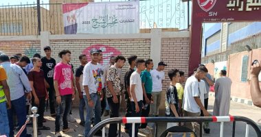 توافد شبابي مكثف فى انتخابات مجلس الشيوخ بدائرة الشيخ زايد.. صور