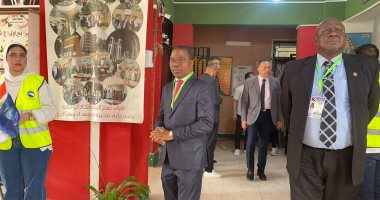 سفير كوت ديفوار بالقاهرة يتفقد لجان انتخابات الشيوخ فى التجمع الخامس