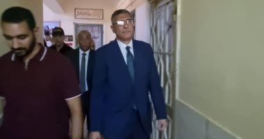 محافظ الجيزة يدلى بصوته فى انتخابات مجلس الشيوخ بالحى المتميز بأكتوبر المهندس عادل النجار محافظ الجيزة