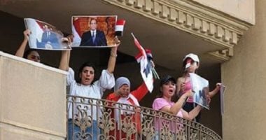 نيوز برو : 
                                            مشاركة الزوجين فى انتخابات مجلس الشيوخ.. كيف يتحول لرسالة تربوية للأبناء؟
                                        