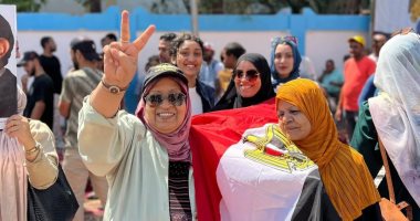 إقبال المواطنين على لجان انتخابات الشيوخ فى السويس للإدلاء بأصواتهم.. صور