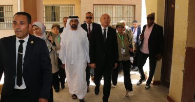 محافظ القاهرة يتفقد لجنة مدرسة تحيا مصر 1