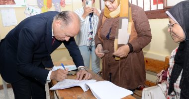 خلال التصويت
