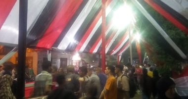 فى الدقائق الأخيرة.. المواطنون يحرصون على الإدلاء بأصواتهم قبل غلق اللجان المواطنون يحرصون على الإدلاء بأصواتهم قبل غلق اللجان