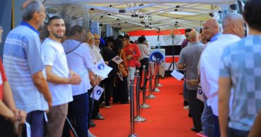 توافد المواطنين على لجنة قصر الدوبارة بقصر النيل فى انتخابات الشيوخ.. صور