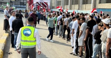 أطول طابور للناخبين.. احتشاد الشباب أمام لجان انتخابات مدرسة الوراق الثانوية طابور للناخبين