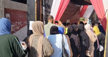 سيدات كفر شكر يسطرن ملحمة أمام لجان انتخابات مجلس الشيوخ بالقليوبية.. صور