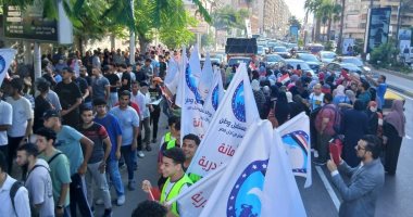 الشباب يتصدرون المشهد فى ثانى أيام انتخابات مجلس الشيوخ بالإسكندرية.. صور