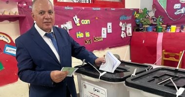 وزير الري السابق يدلي بصوته في انتخابات الشيوخ: المشاركة واجب وطني وزير الري السابق يدلي بصوته في انتخابات الشيوخ
