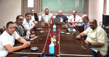 غرفة عمليات سكرتارية الشباب باتحاد العمال تواصل متابعة العملية الانتخابية لليوم الثانى