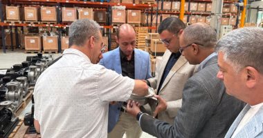 وزير الإسكان يزور مصنع "هيدرو - Hydroo" للطلمبات في إسبانيا