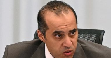  المستشار محمود فوزي، وزير الشئون النيابية والقانونية