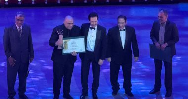 مازن الغرباوى وناصر عبد المنعم يحصدان جوائز الدورة 18 من المهرجان القومى للمسرح