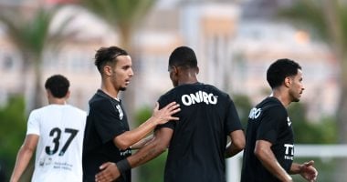 نيوز برو : 
                                            الزمالك يصل استاد هيئة قناة السويس استعدادا لمواجهة سيراميكا فى الدوري
                                        