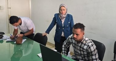 وزير العمل: بدء اختبارات المرشحين للعمل فى مجالات الزراعة بالأردن بدء اختبارات المرشحين للعمل في مجالات الزراعة بالأردن
