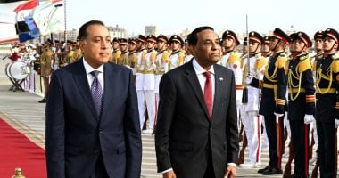 بدء جلسة مباحثات برئاسة رئيسى وزراء مصر والسودان مباحثات برئاسة رئيسى وزراء مصر والسودان