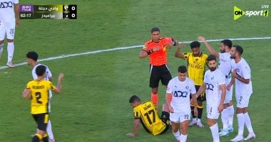 نيوز برو : 
                                            طرد محمود طلعت.. ثانى بطاقة حمراء فى الدورى بعد الكرتى
                                        