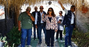 فى جولة مفاجئة.. منال عوض تتابع سير العمل فى محميتي وادى دجلة وقبة الحسنة منال عوض تتابع سير العمل في محميتي وادى دجلة وقبة الحسنة