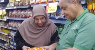 ضبط سلع مجهولة المصدر خلال حملة تموينية مكبرة بالحسينية فى الشرقية