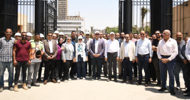 وزير الإسكان ومحافظ القاهرة يتفقدان مشروع إحياء حديقة الأزبكية
