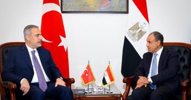 القاهرة وأنقرة تؤكدان ضرورة التصدى لغطرسة إسرائيل التى تقوض أمن المنطقة.. "الخارجية": انتهاكات تل أبيب المتكررة تمثل خرقًا فادحًا للالتزامات الدولية.. تركيا ومصر تشددان على أهمية وقف إطلاق نار فى السودان