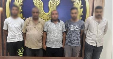 وزارة الداخلية تضبط المتهمين بالتشاجر بزجاجات مشتعلة بسبب خلافات الجيرة الداخلية تضبط المتهمين بالتشاجر بزجاجات مشتعلة
