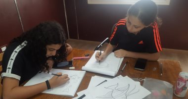 "ألوان الصيف" معرض تشكيلي بمشاركة فنانين من أبطال التحدى فى مكتبة مصر الجديدة