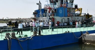 450 طالبًا من 15 جامعة فى جولة بحرية بقناة السويس الجديدة جانب من الجولة
