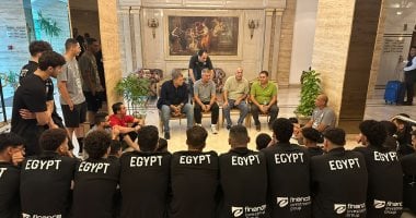 نيوز برو : 
                                            طارق محروس يزور معسكر منتخب اليد بعد تعافيه لدعم اللاعبين ببطولة العالم
                                        