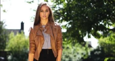 كيف ترتدين جاكيت جلد فى الصيف؟ .. للحصول على إطلالة أنيقة بدون تعرق