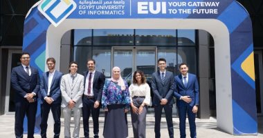 فريق طلابي بجامعة مصر للمعلوماتية يصمم برنامج للقيادة الذاتية للسيارات