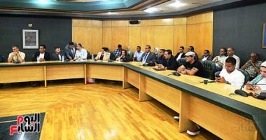 إعلام تحت القصف.. ندوة الصحفيين تناقش أثر الحروب على مهنية الفضائيات الإخبارية صالون لجنة الشئون العربية والخارجية بنقابة الصحفيين