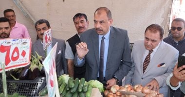 محافظة سوهاج تطلق مبادرة خفض أسعار السلع لتخفيف الأعباء عن المواطنين اللواء دكتور عبد الفتاح سراج محافظ سوهاج خلال الجولة