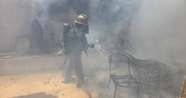 السيطرة على حريق مخلفات أخشاب أعلى سطح مسجد فى الجمالية السيطرة على حريق مخلفات أخشاب