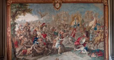 بعد قرن على تخزينها.. عرض لوحة نادرة تصور معركة أربيلا على جدران قصر بلينهايم