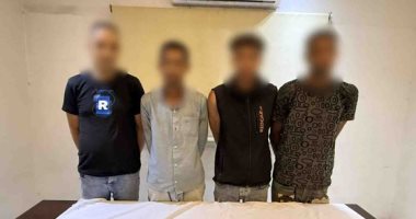 القبض على 3 عاطلين بحوزتهم مخدر البودر فى شبرا الخيمة المتهمون بعد القبض عليهم